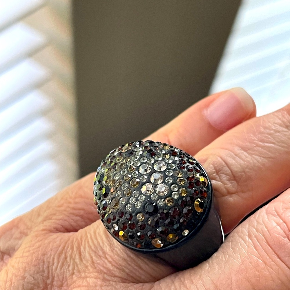 Swarovski acrylic ring brown Sz 55